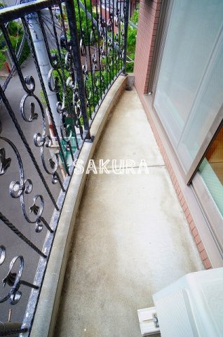 バルコニー　便利で嬉しいバルコニー付きです♪