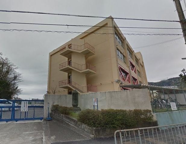 中学校　島本町立第二中学校（中学校）まで1700m