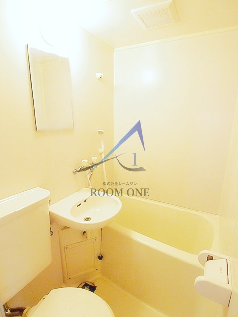 バス・シャワールーム　お風呂です。