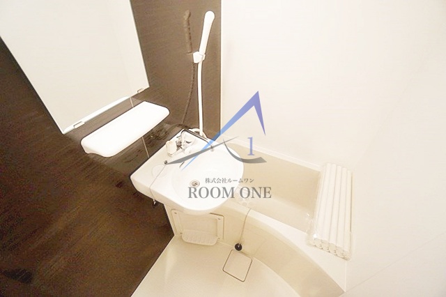 バス・シャワールーム　お風呂です。