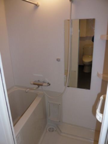 バス・シャワールーム　※別部屋参考写真