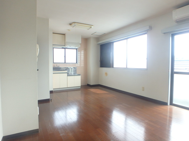 居室・リビング　リビング