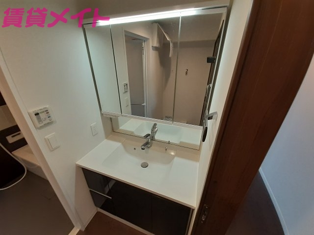 洗面設備　同タイプの画像です