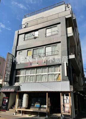 建物外観　落ち着いた雰囲気の外観です