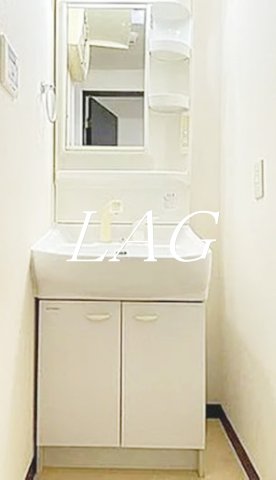 洗面設備　独立洗面台です。