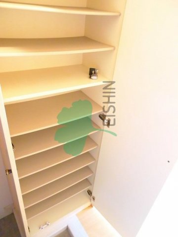 玄関　下駄箱もしっかりついてます！