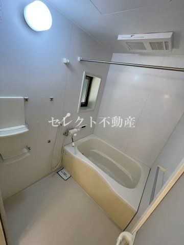 バス・シャワールーム　【コンヴィラージュ I棟】