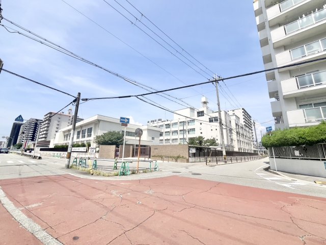 中学校　大阪市立宮原中学校（中学校）まで733m
