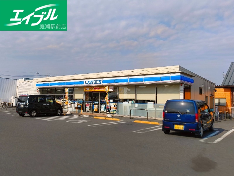 コンビニ　ローソン総社中央5丁目店（コンビニ）まで412m