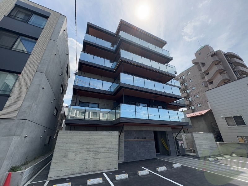 建物外観　札幌市中央区南１９条「マエストラーレ山鼻」