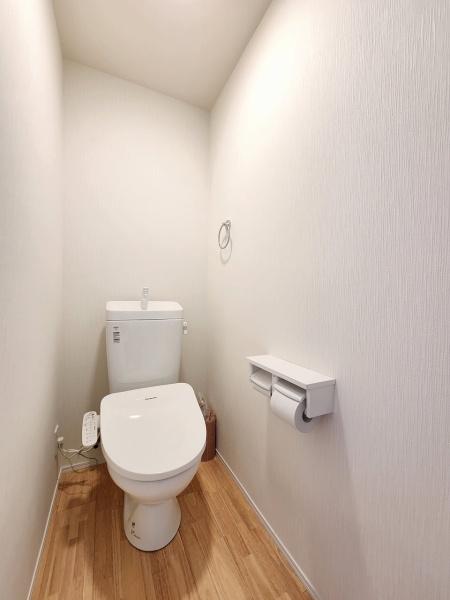 トイレ　明るいトイレ空間です