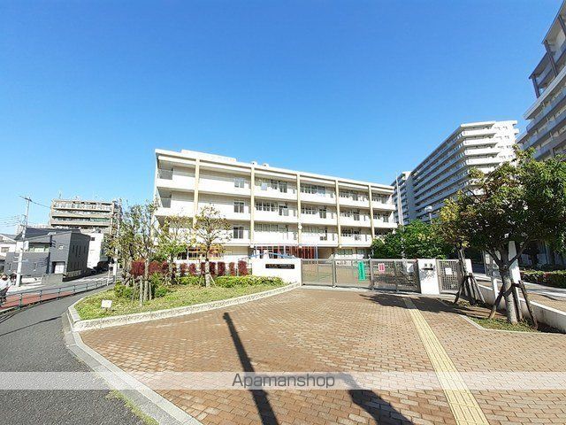 小学校　神田学園　第２校舎（小学校）まで492m