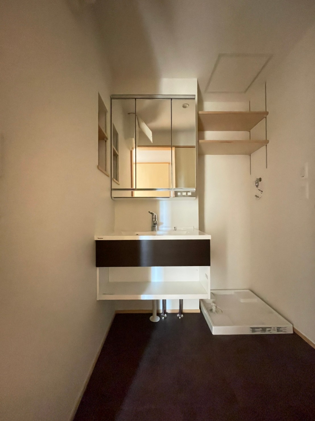 洗面設備　※別部屋のお写真です。