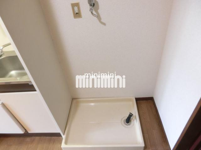 玄関　大きめの下駄箱ございます♪