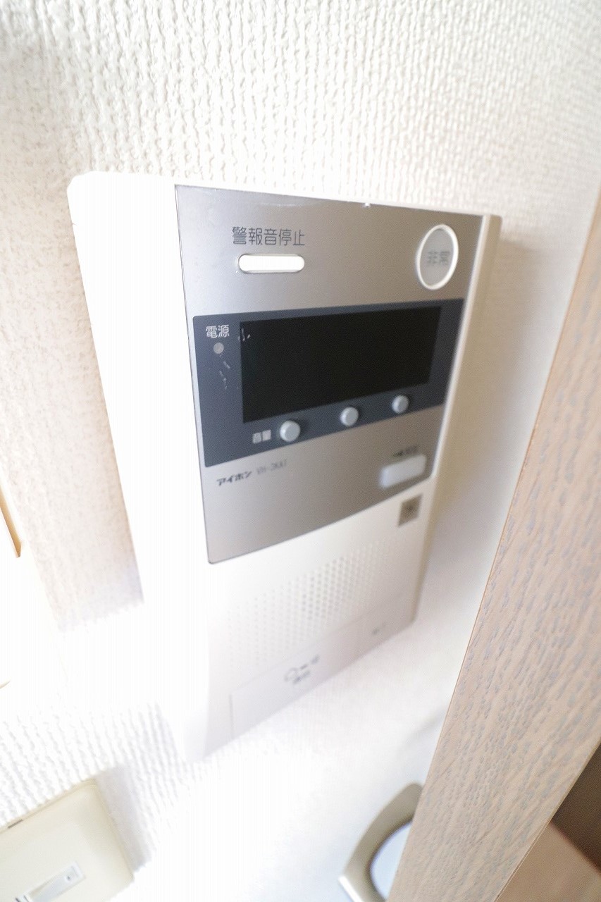 セキュリティ　※同物件、別部屋の写真です。
