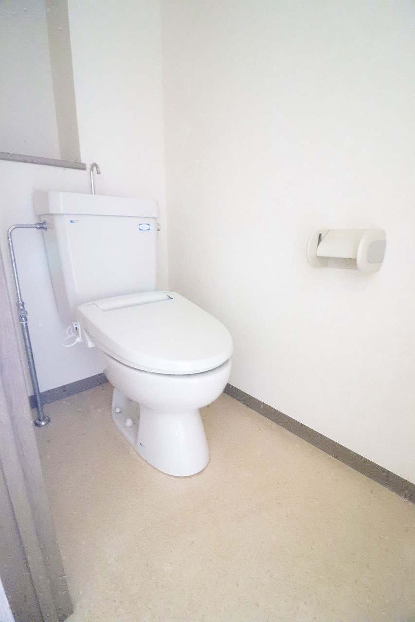 トイレ　※同物件、別部屋の写真です。