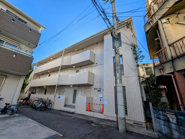 建物外観　駅近で南向きです。