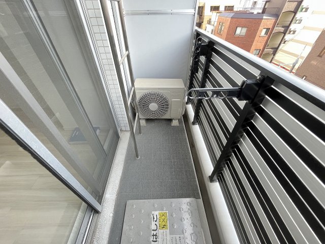 バルコニー　お洗濯にも便利なバルコニー付き