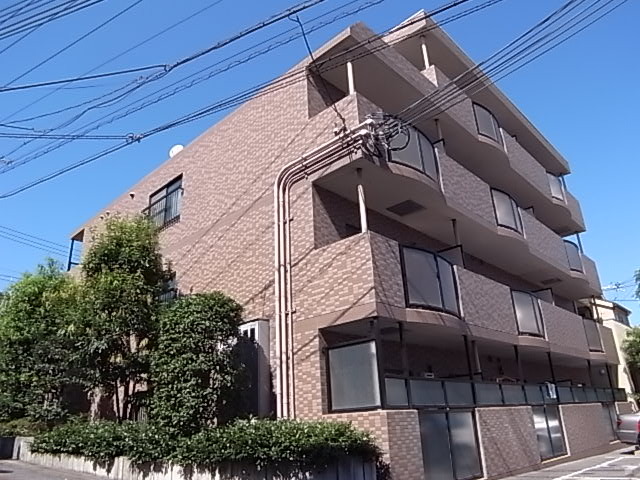 建物外観　タイル貼りの外観
