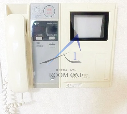 セキュリティ　モニター付きインターホンです。