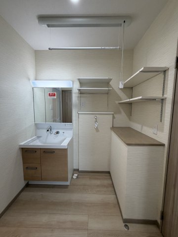 その他　※工事中の写真です。