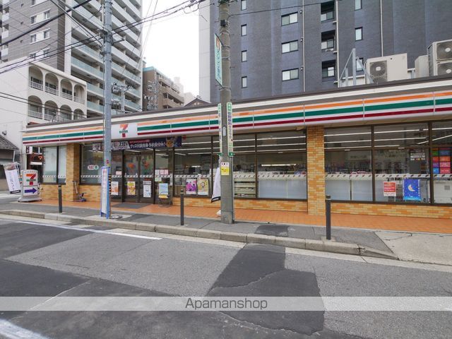 コンビニ　セブンイレブン（コンビニ）まで284m