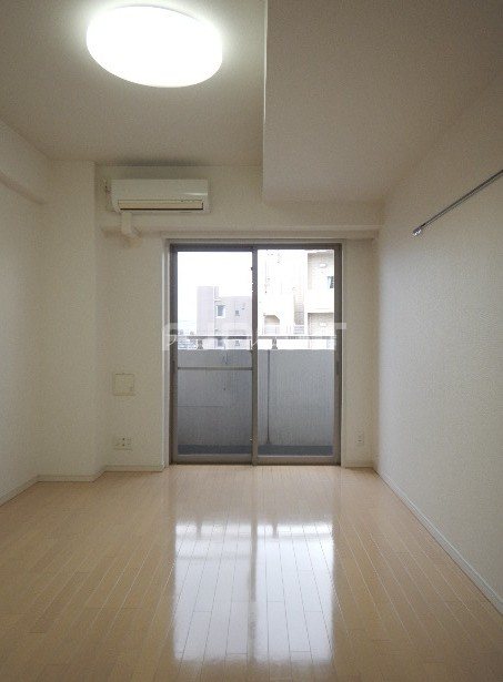 居室・リビング　★《見学予約受付中》当店では契約金がクレジット決済可能です★