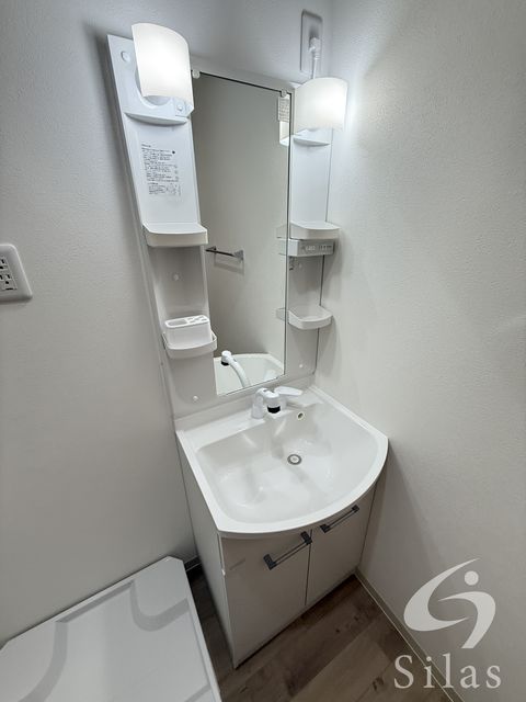洗面設備　同仕様