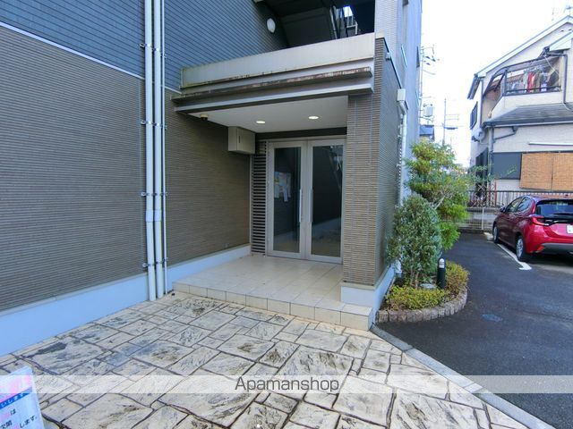 ＪＲ片町線 ＪＲ三山木駅 徒歩8分 3階建 築13年の外観写真