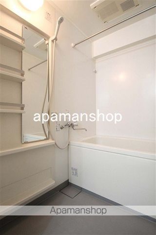 地下鉄谷町線 谷町四丁目駅 徒歩5分 10階建 築23年の風呂写真