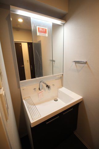 洗面設備　※参考写真、現況優先