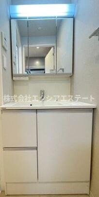 Mid Court Umekitaの内装写真