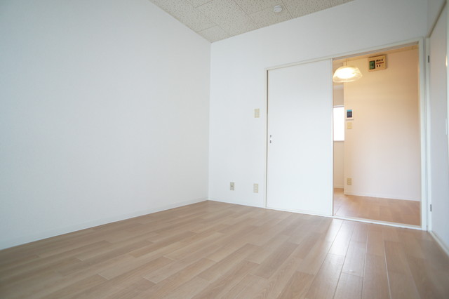 ビアメゾン小川の居間写真