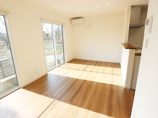 グランドライフの居間写真