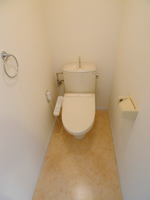 ＪＲ東海道本線 名古屋駅 徒歩5分 6階建 築36年のトイレ写真