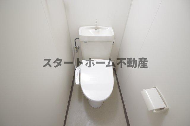 ＪＲ高徳線 勝瑞駅 徒歩14分 4階建 築30年のトイレ写真