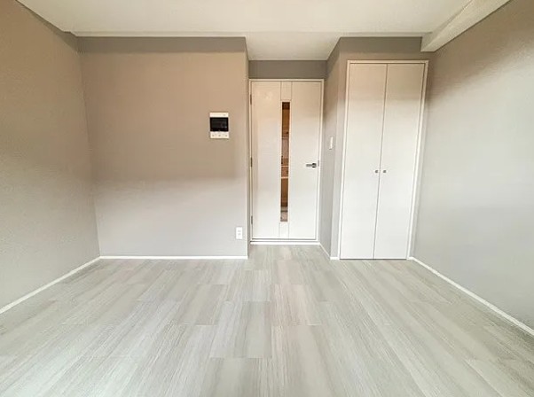 レジディア三越前の居間写真
