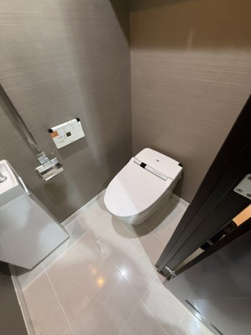 ＪＲ山手線 大崎駅 徒歩4分 39階建 築18年のトイレ写真
