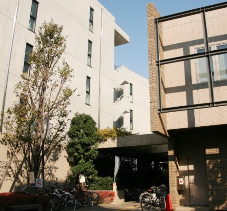 図書館　本郷図書館（図書館）まで120m
