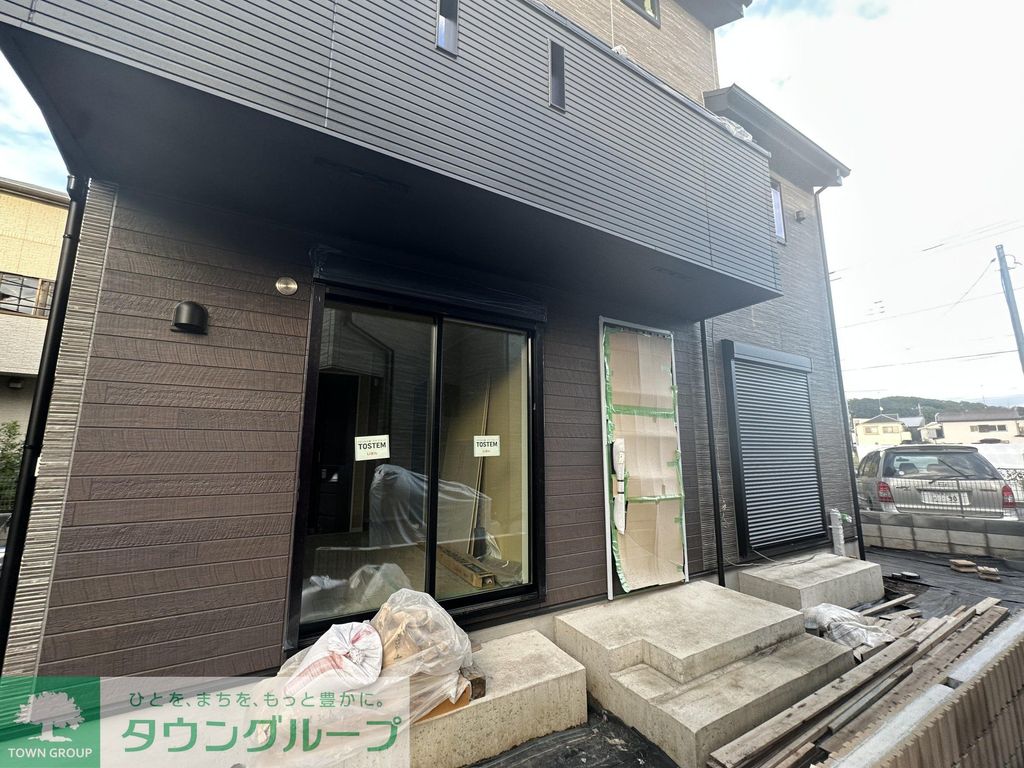 玄関　タウンハウジング仙川店まで♪