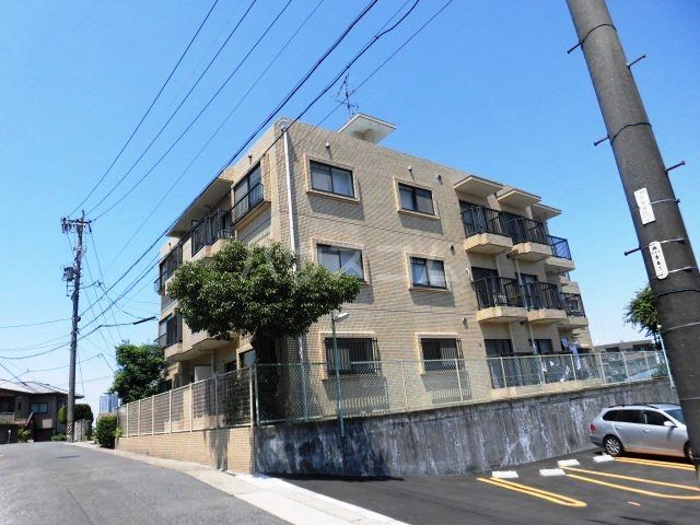名古屋市千種区日和町のマンションの建物外観