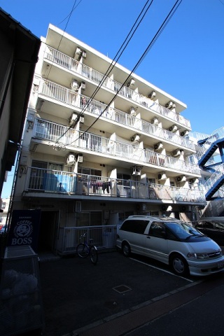 広島市中区南千田西町のマンションの建物外観