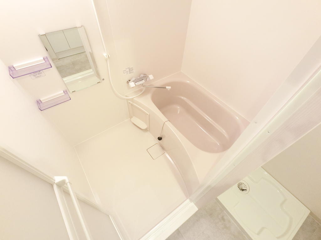 バス・シャワールーム　室内は現状を優先します