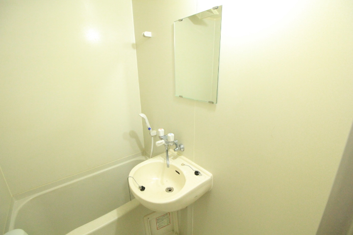 洗面設備　お風呂に洗面台あります☆