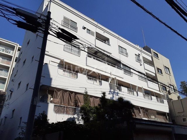 東栄マンションの建物外観