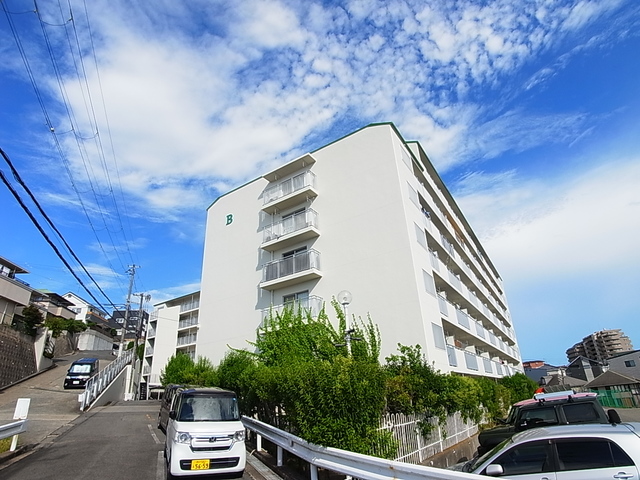 朝霧マンションの建物外観