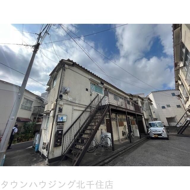 ハイツ元町Bの建物外観