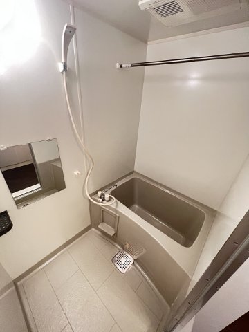 バス・シャワールーム　お風呂です