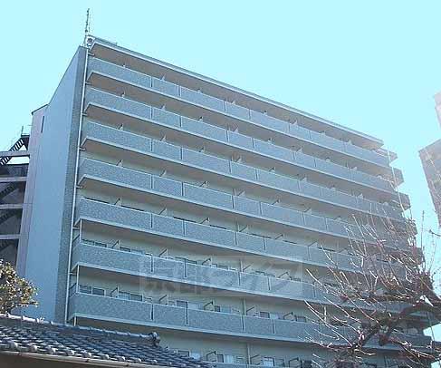 京都市山科区椥辻草海道町のマンションの建物外観