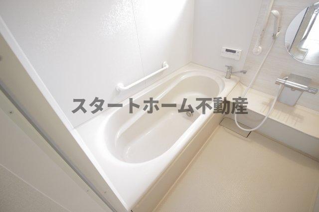 バス・シャワールーム　日々の疲れを癒すお風呂付です